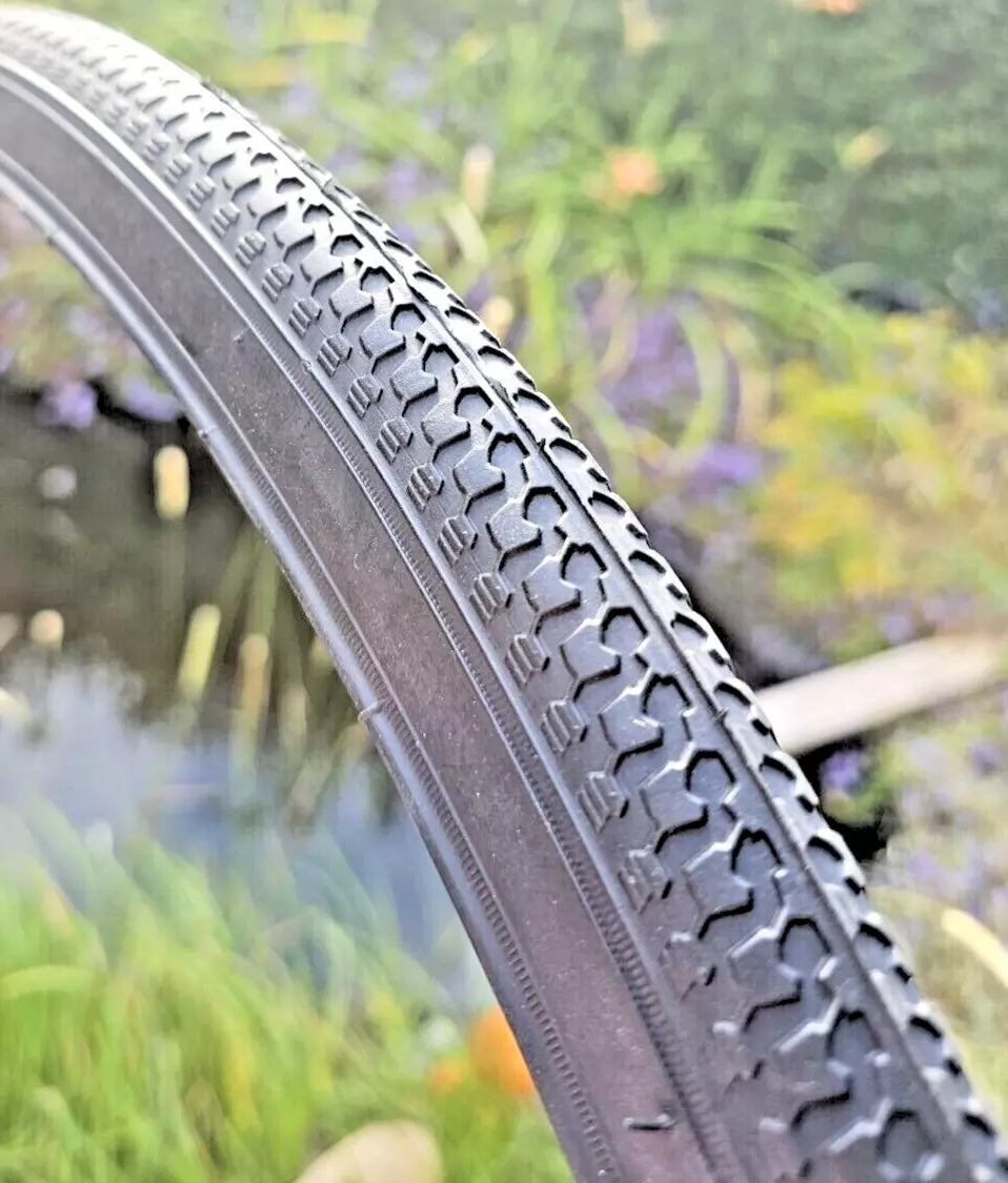 700x28c Bike Tyre ANTI-STAB tire