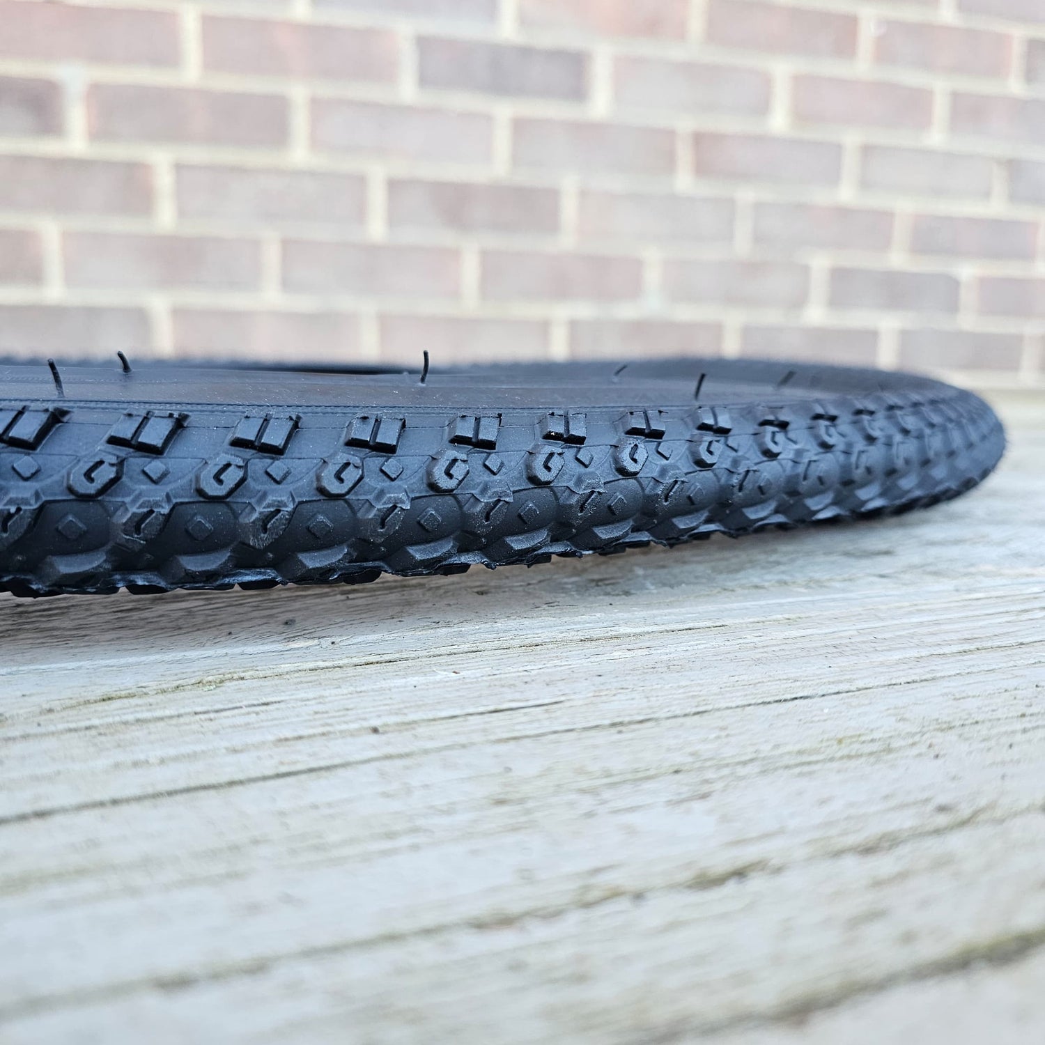 24x2.125 Bike Tyre Hengqi tire ANTI-STAB