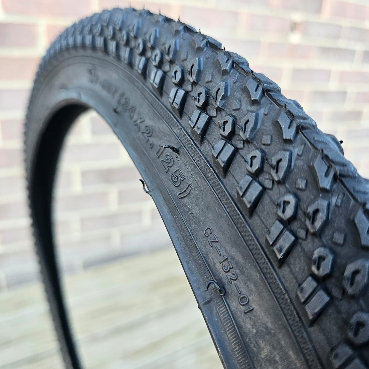 24x2.125 Bike Tyre Hengqi tire ANTI-STAB